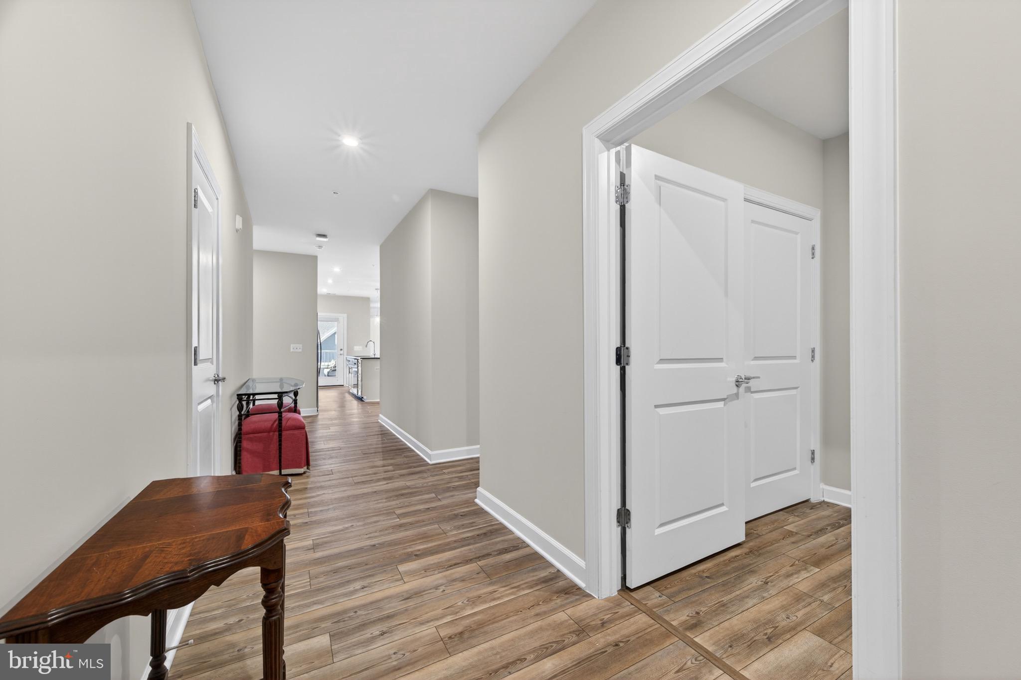 MONTEBELLO - Residential