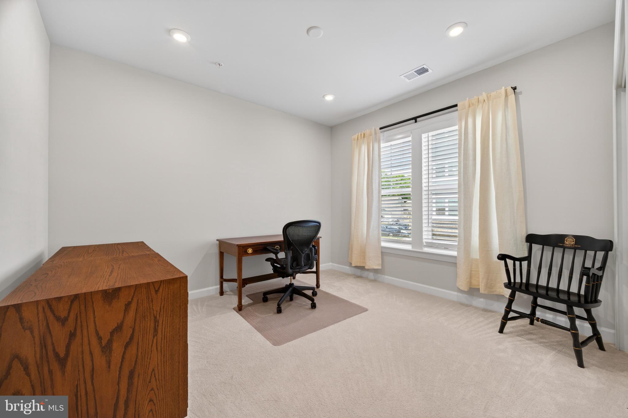 MONTEBELLO - Residential