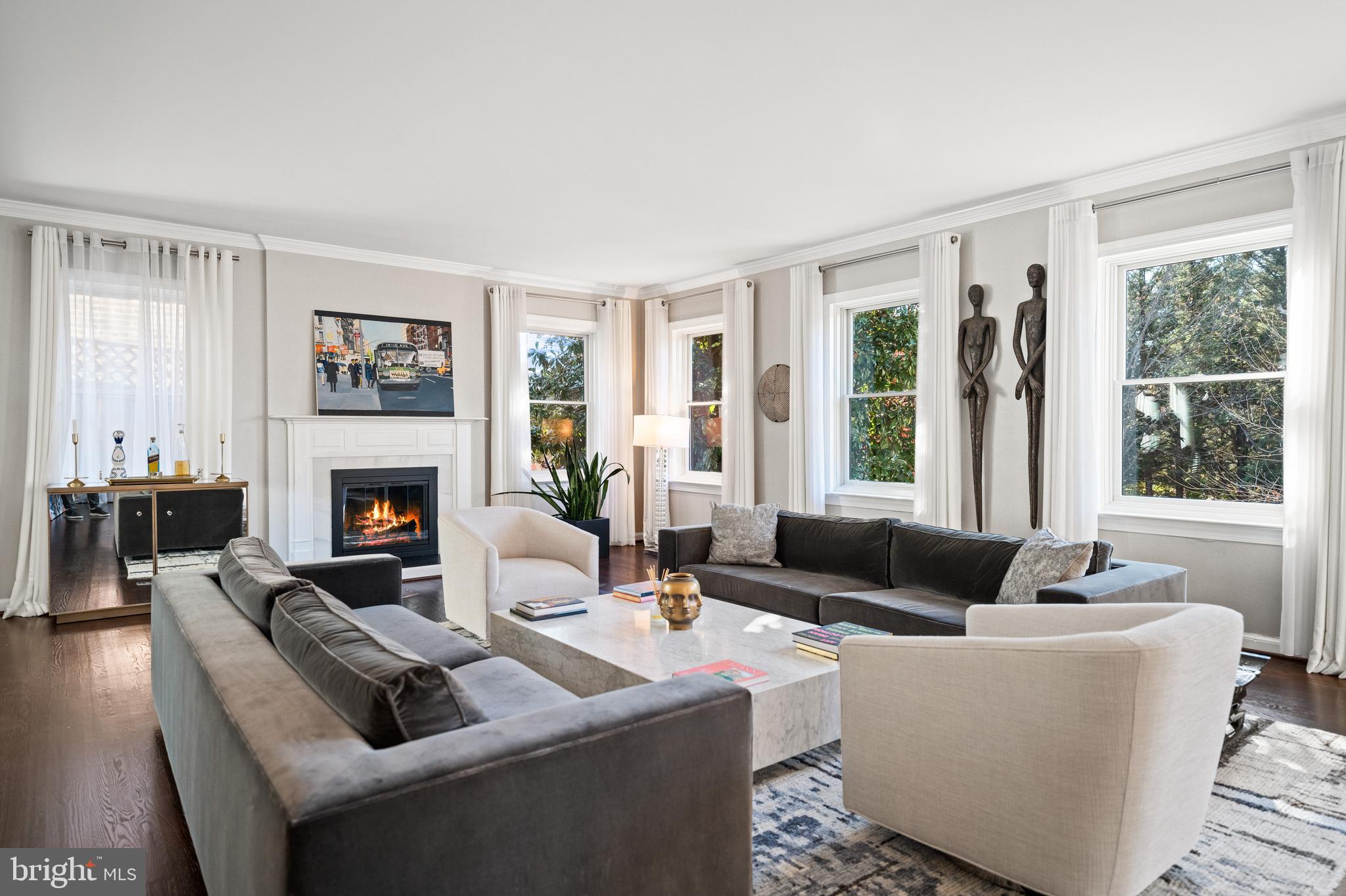 4725 MASSACHUSETTS AVENUE NW