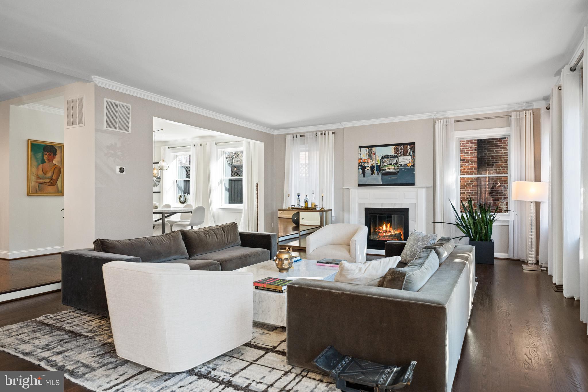 4725 MASSACHUSETTS AVENUE NW