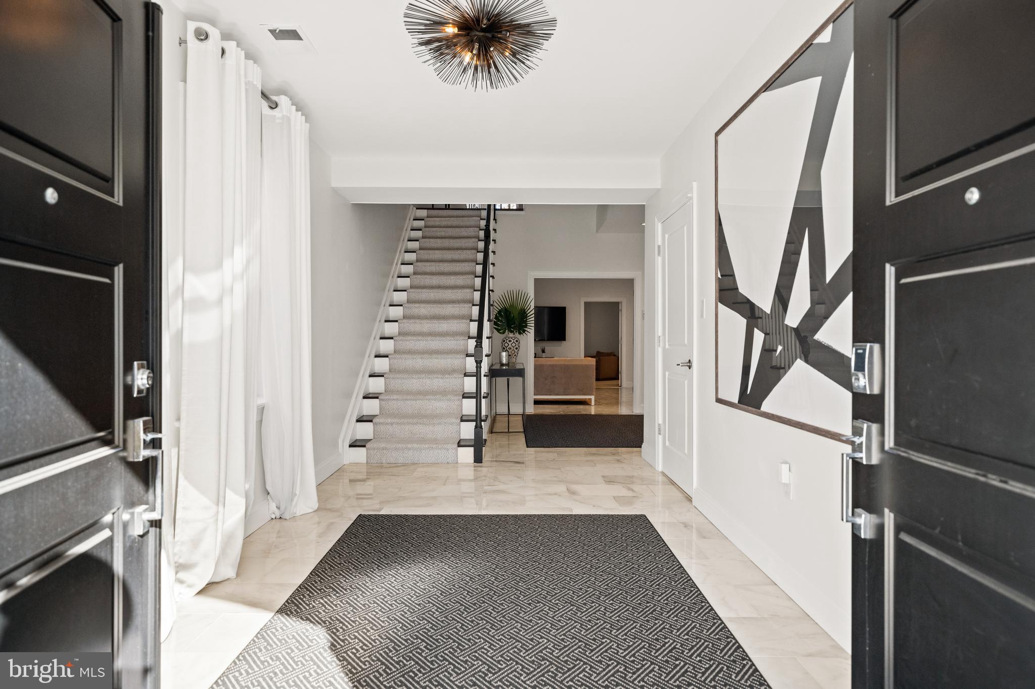 4725 MASSACHUSETTS AVENUE NW