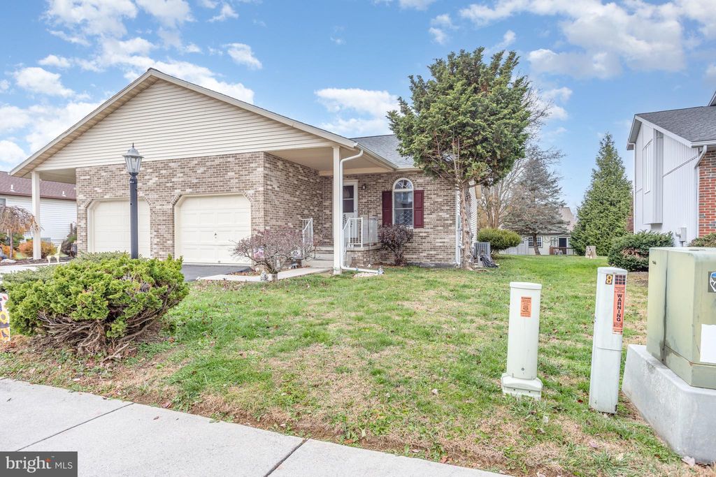 Photo of 236 Kennedy Court, HANOVER, PA 17331 (MLS # PAYK2094266)