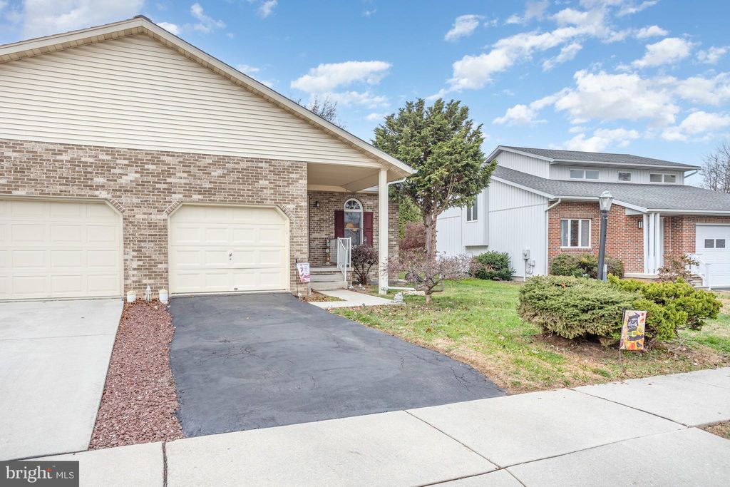 Photo of 236 Kennedy Court, HANOVER, PA 17331 (MLS # PAYK2094266)