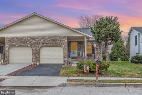 236 KENNEDY COURT HANOVER PA 17331