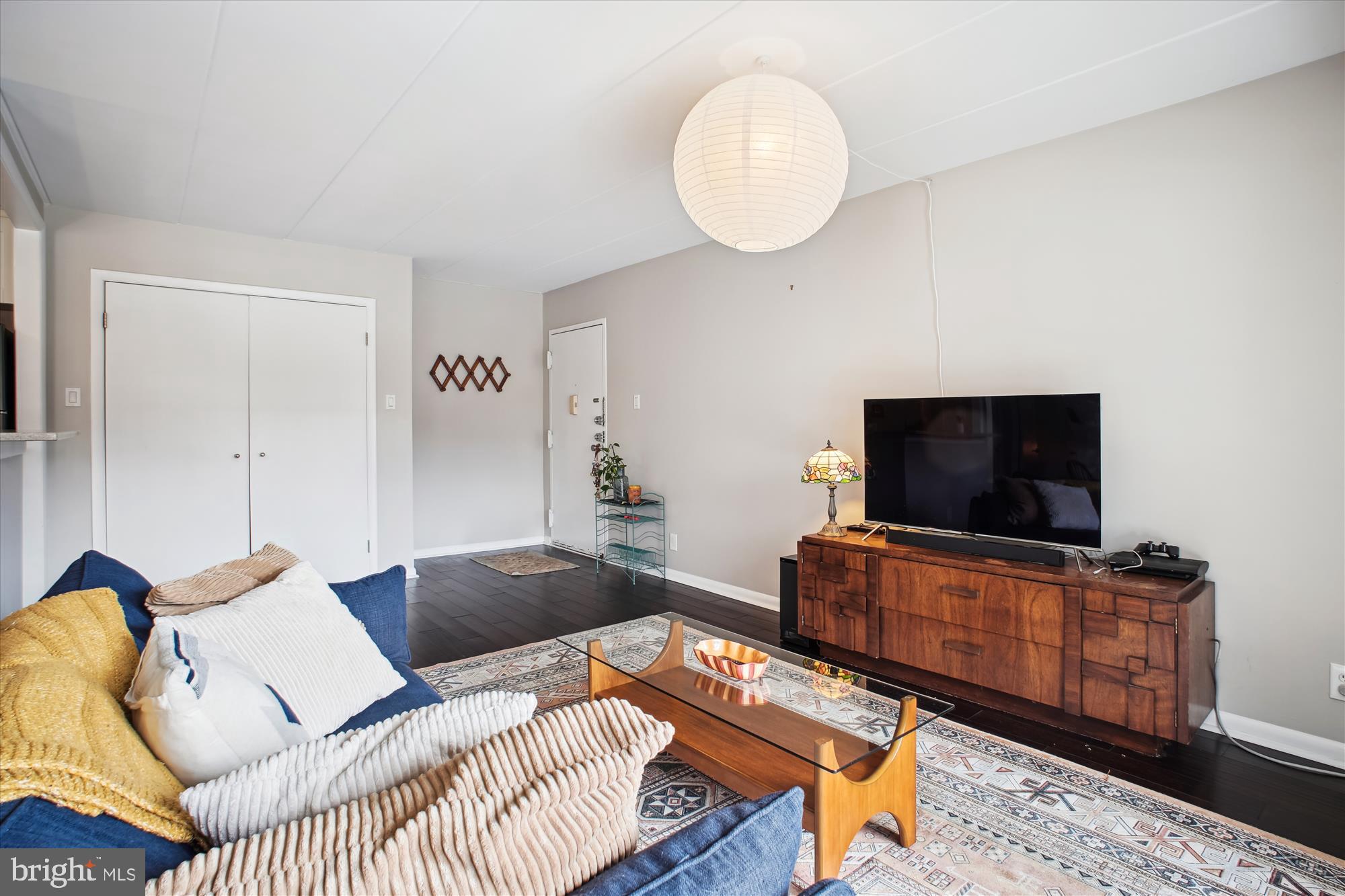 EDSALL TERRACE - Residential