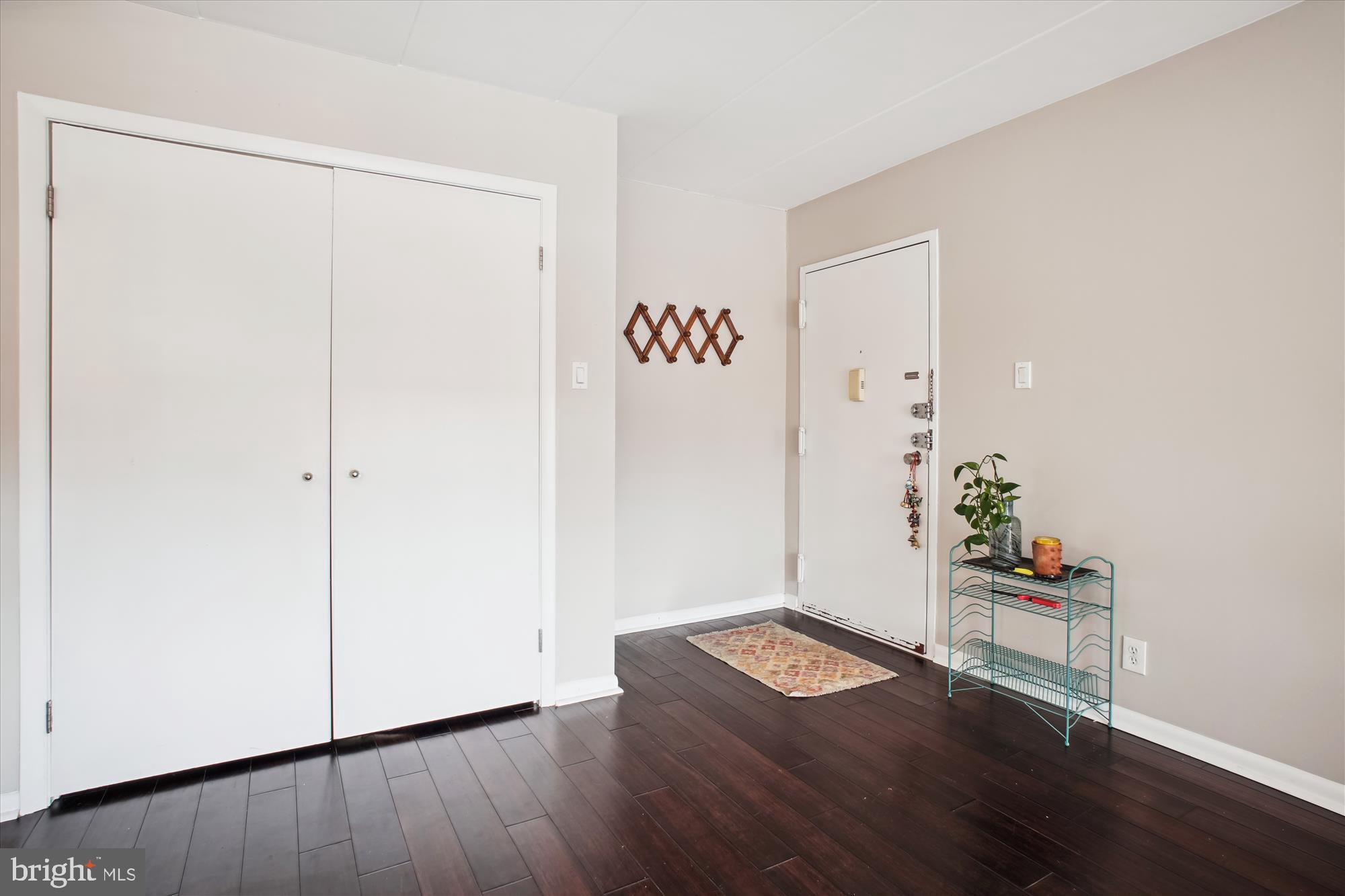 EDSALL TERRACE - Residential