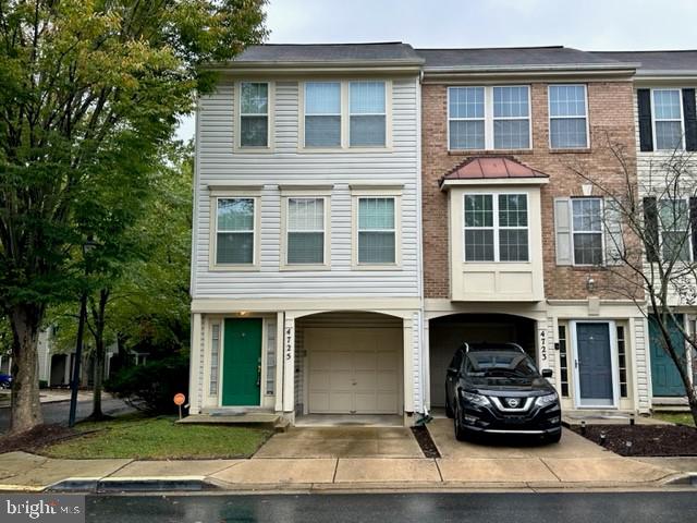 SAXONY SQUARE - Residential