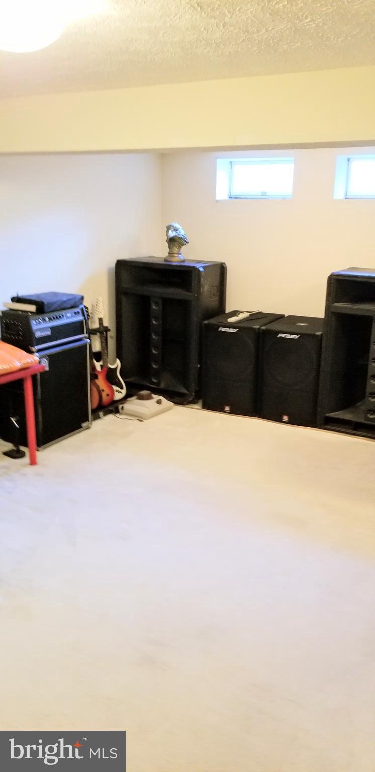 CEDARSIDE FARM - Residential