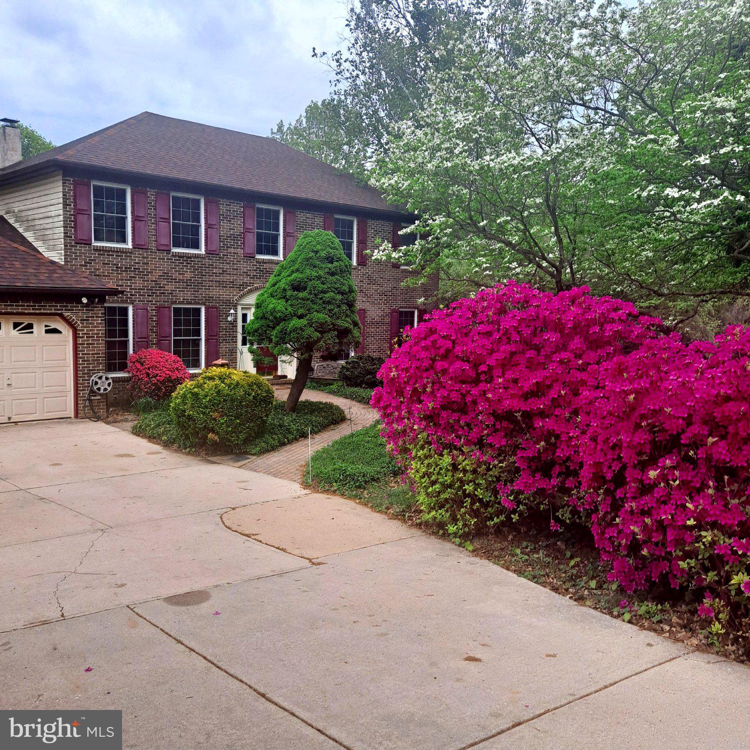 2 NASHUA DRIVE