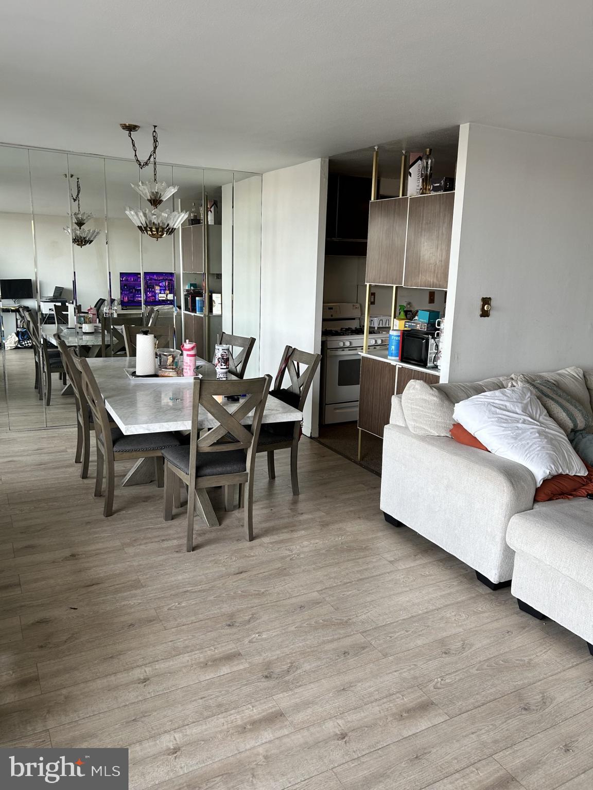 WYNNEFIELD HEIGHTS - Residential