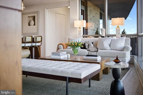 Photo of 2001 15th Street N #1204, ARLINGTON, VA 22201 (MLS # VAAR2070888)