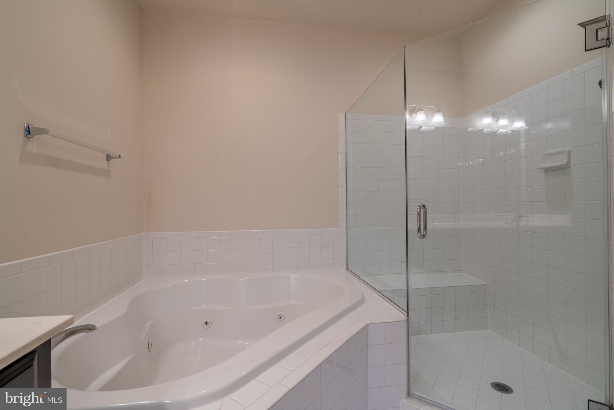 POTOMAC OVERLOOK AT NATIONAL HARBOR - Residential Lease