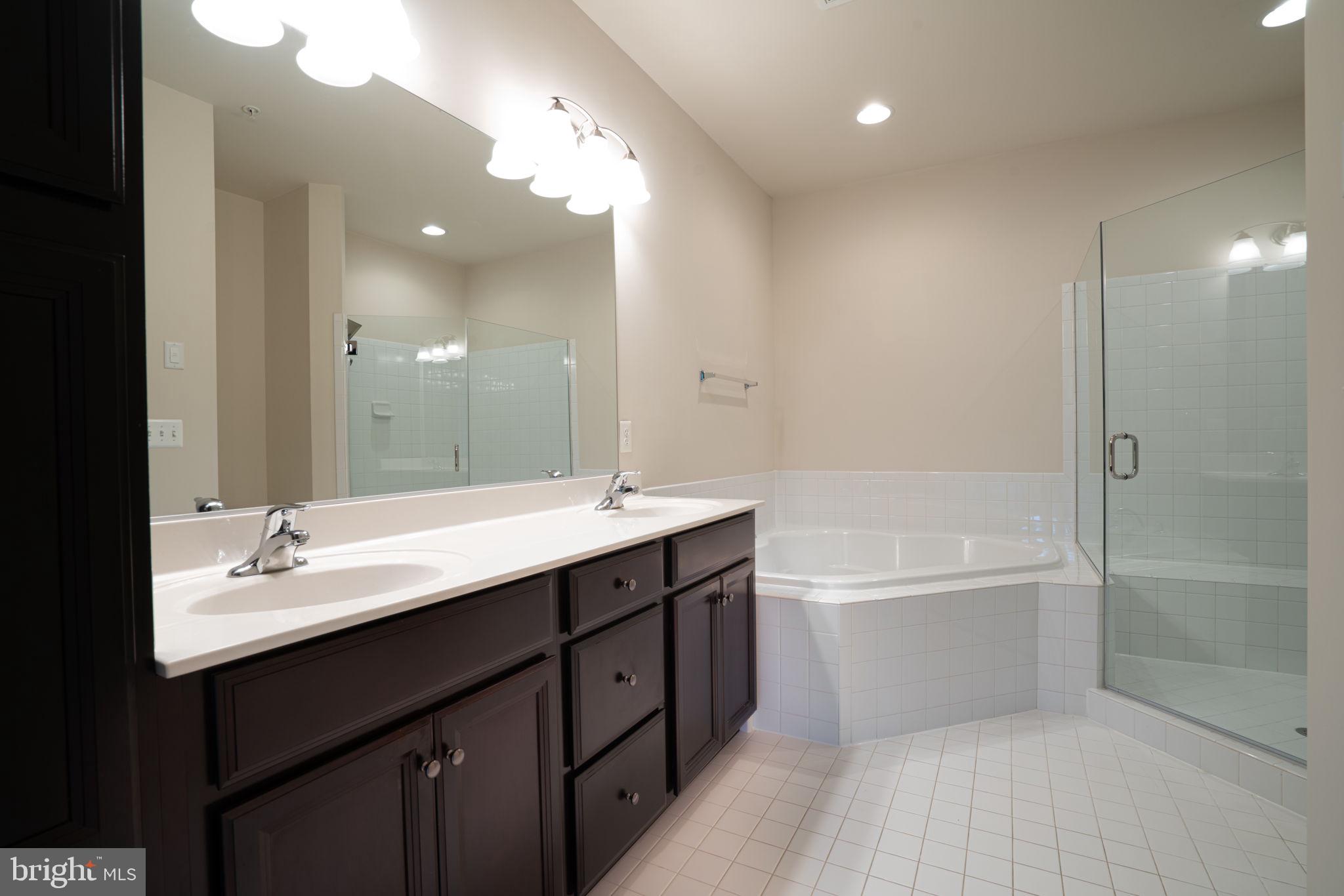 POTOMAC OVERLOOK AT NATIONAL HARBOR - Residential Lease