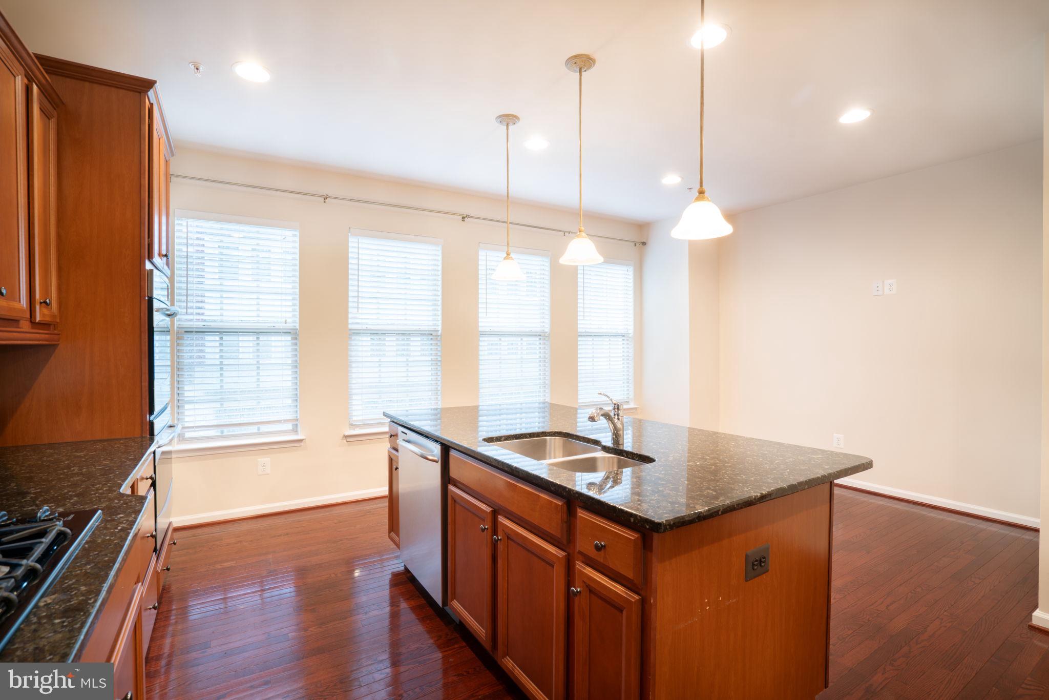 POTOMAC OVERLOOK AT NATIONAL HARBOR - Residential Lease