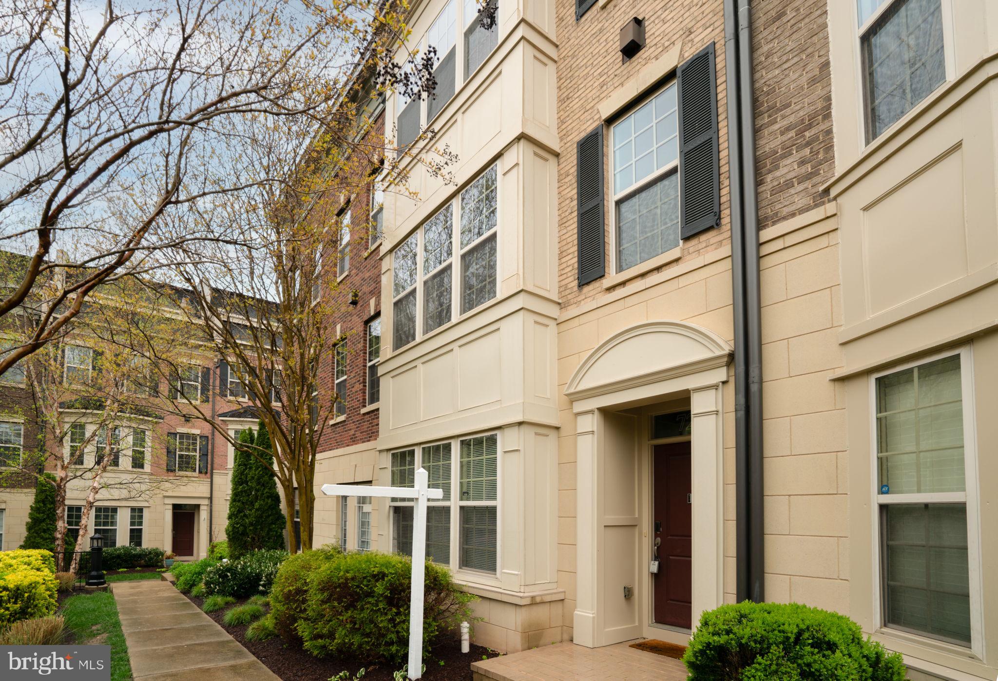 POTOMAC OVERLOOK AT NATIONAL HARBOR - Residential Lease