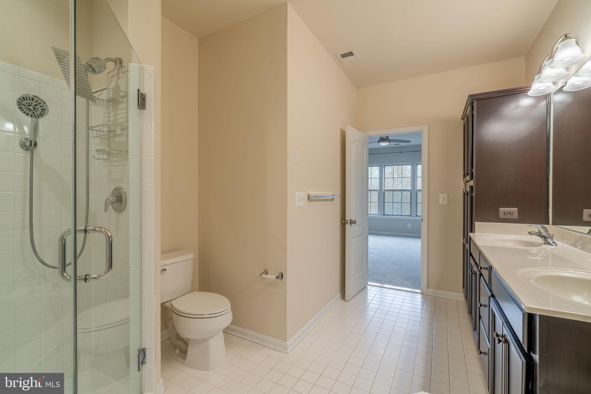 POTOMAC OVERLOOK AT NATIONAL HARBOR - Residential Lease