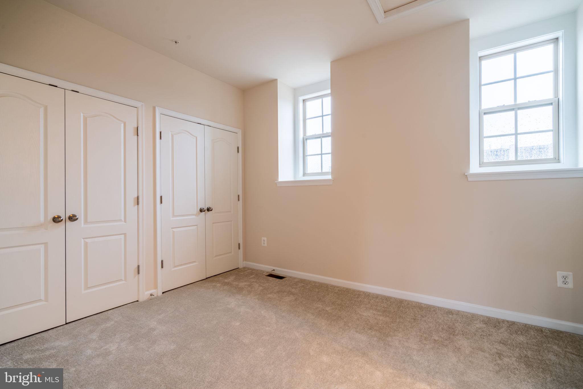 POTOMAC OVERLOOK AT NATIONAL HARBOR - Residential Lease