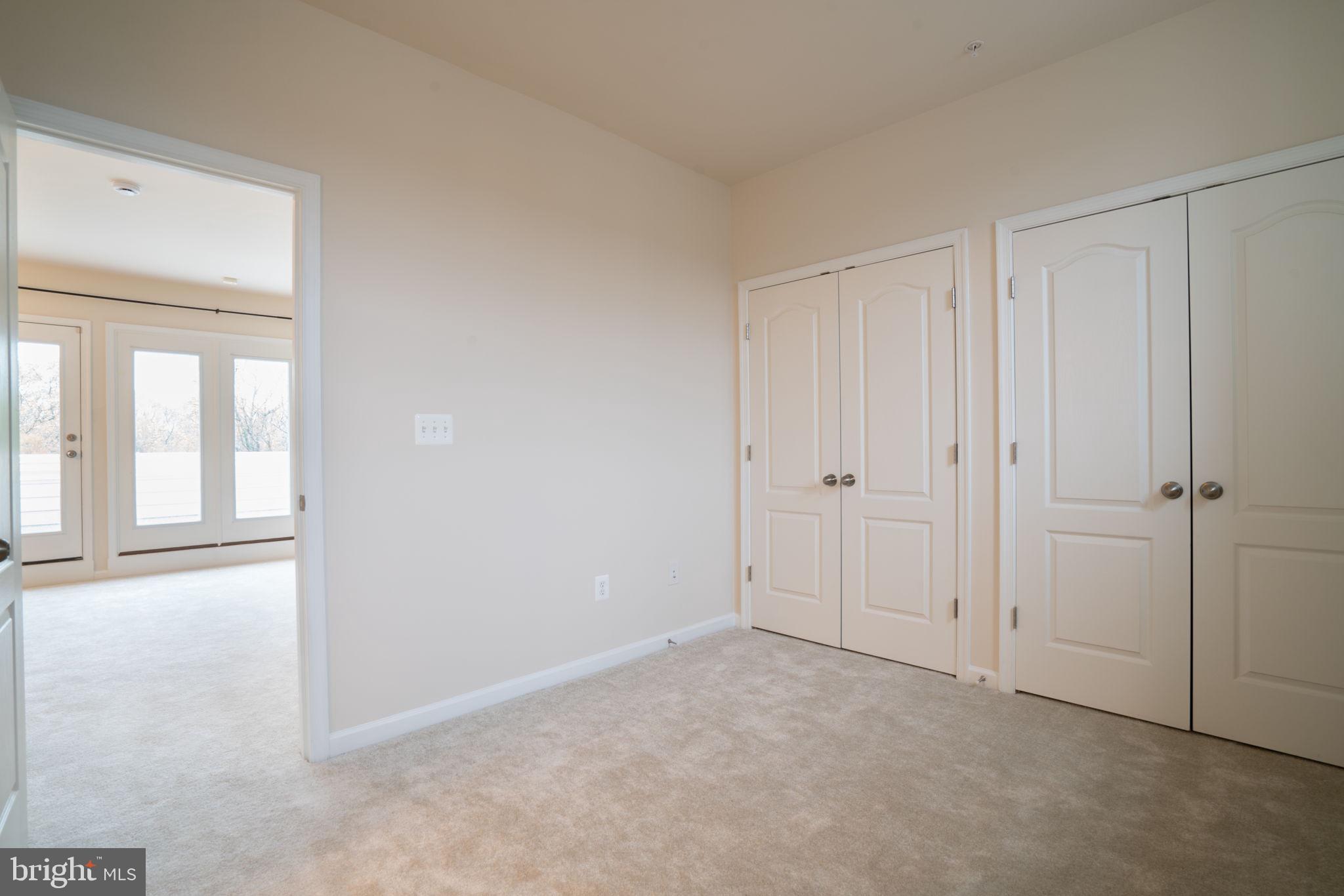 POTOMAC OVERLOOK AT NATIONAL HARBOR - Residential Lease