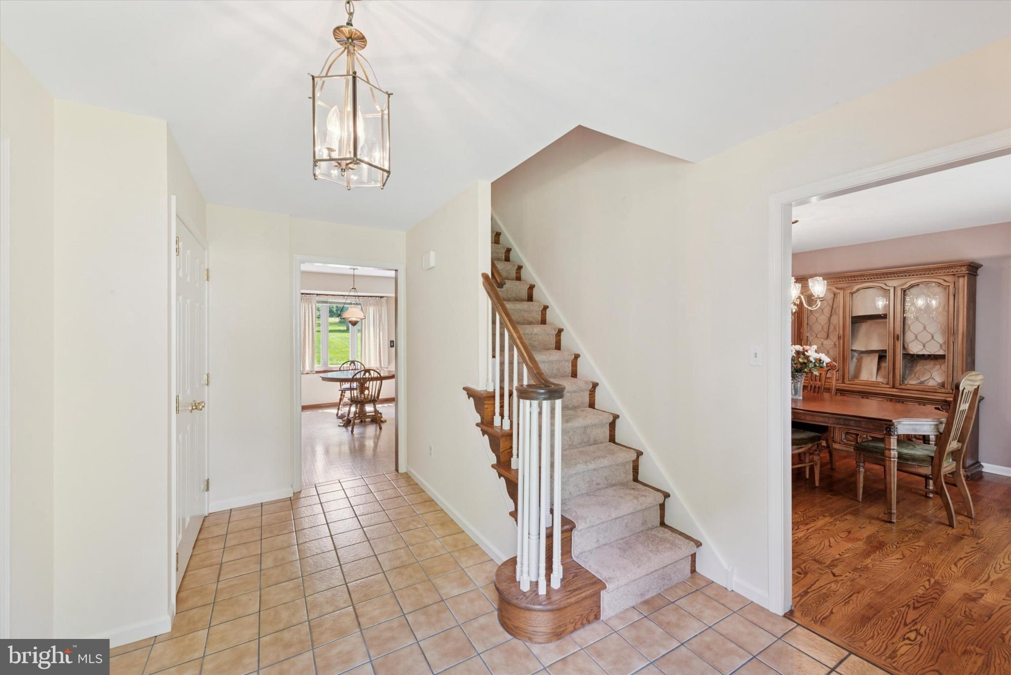 1058 STABLE LANE