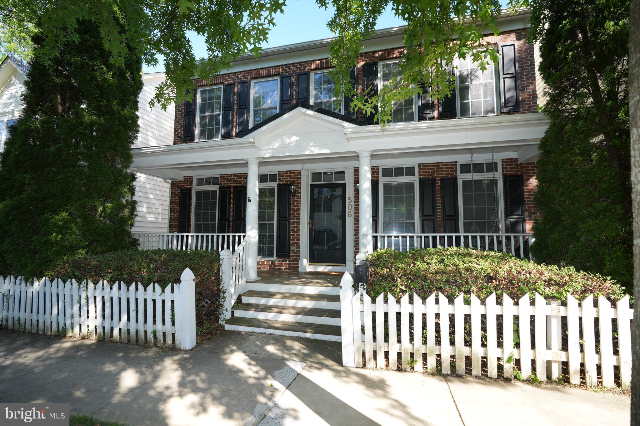 506 LEANING OAK STREET