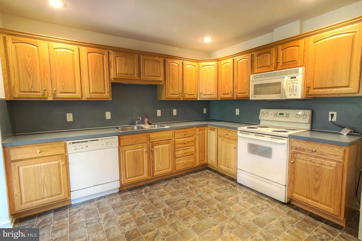 SUMMIT HILLS - Residential