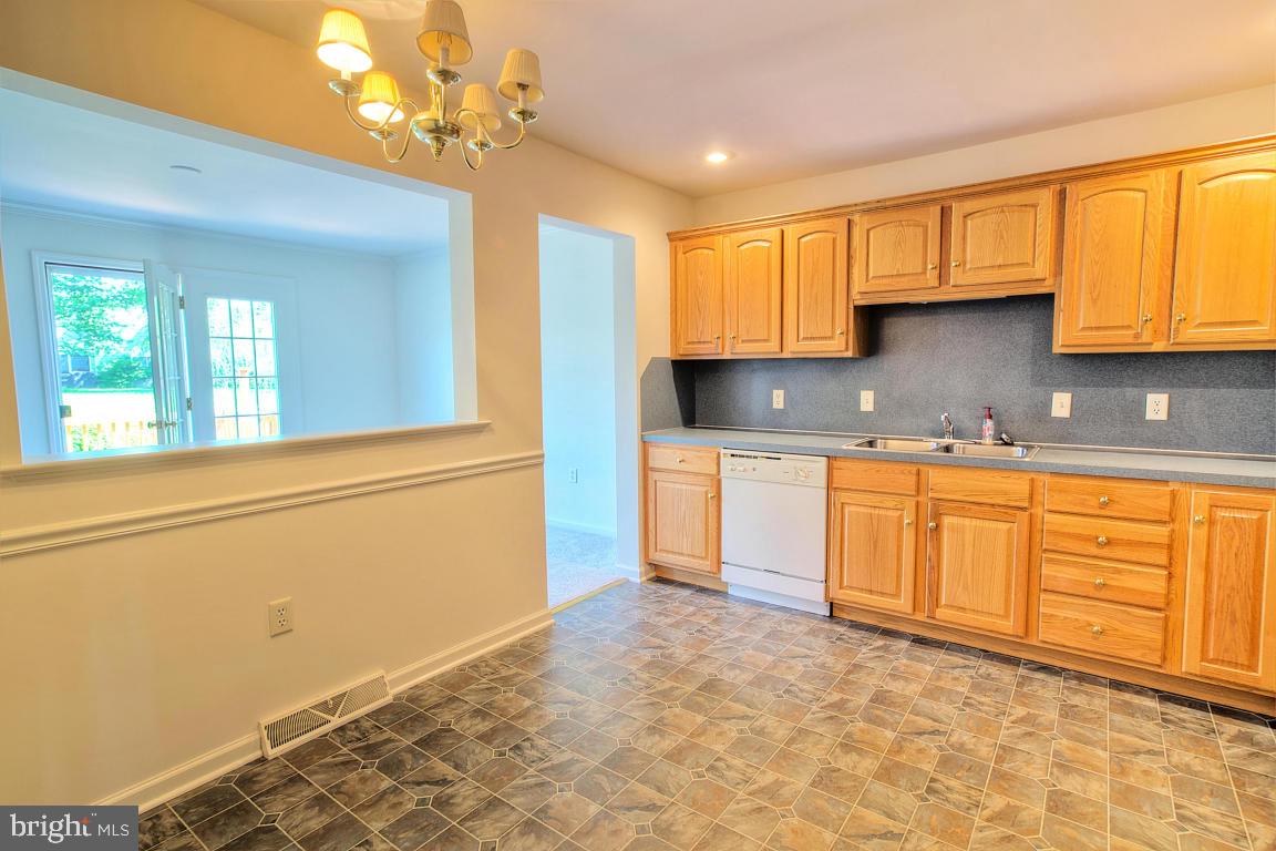 SUMMIT HILLS - Residential