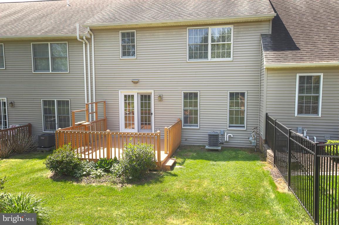 SUMMIT HILLS - Residential