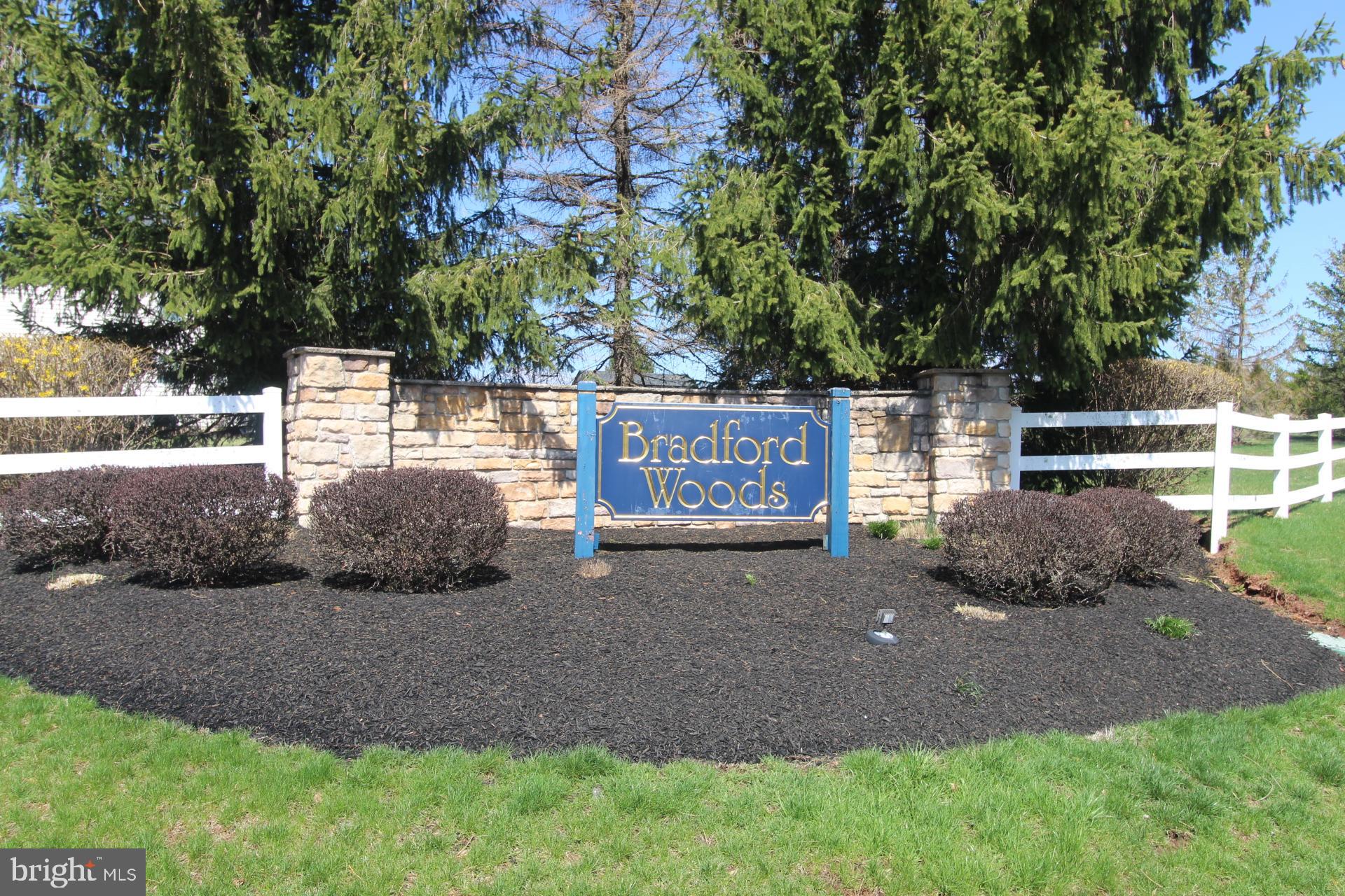 BRADFORD WOODS - Residential