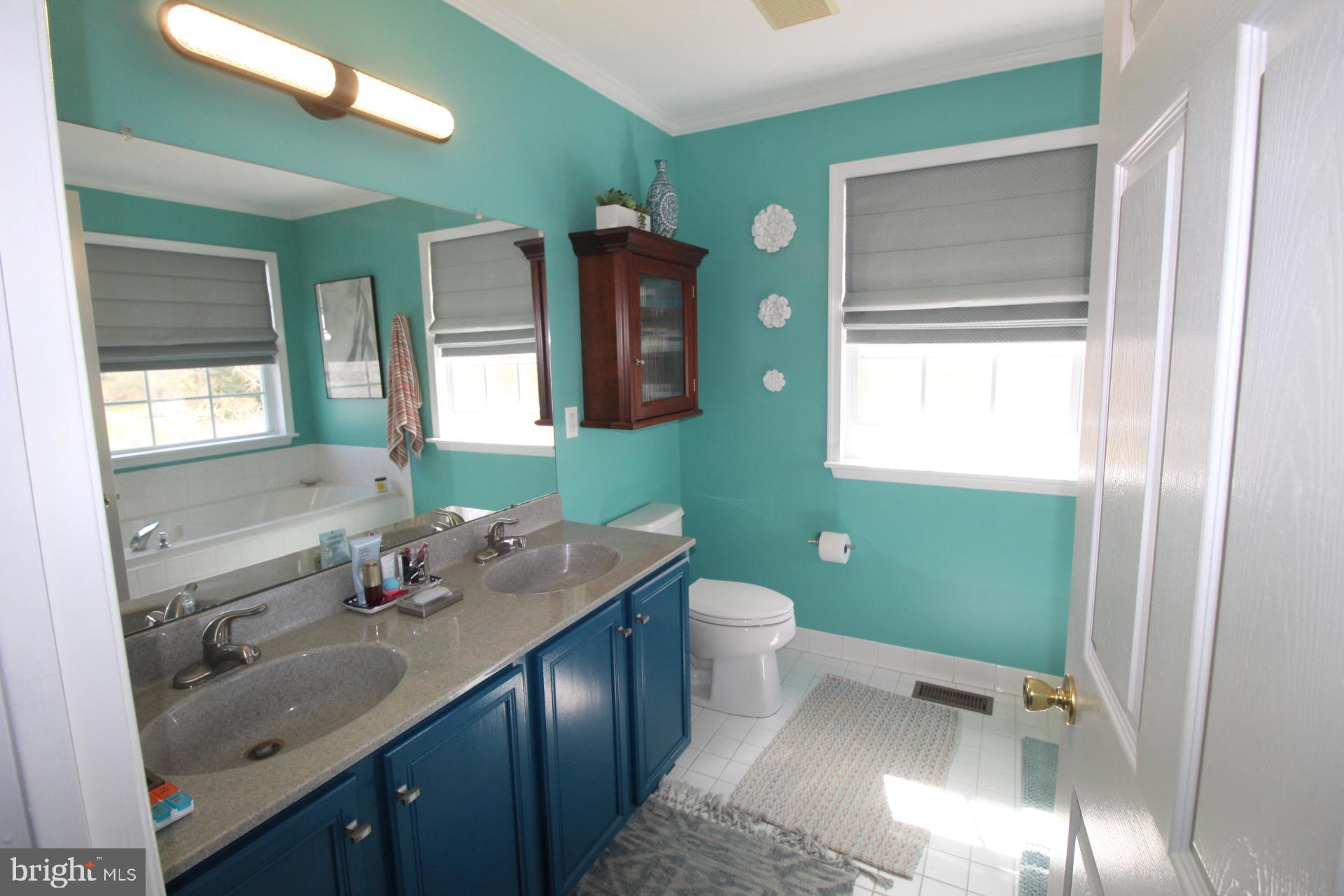 BRADFORD WOODS - Residential