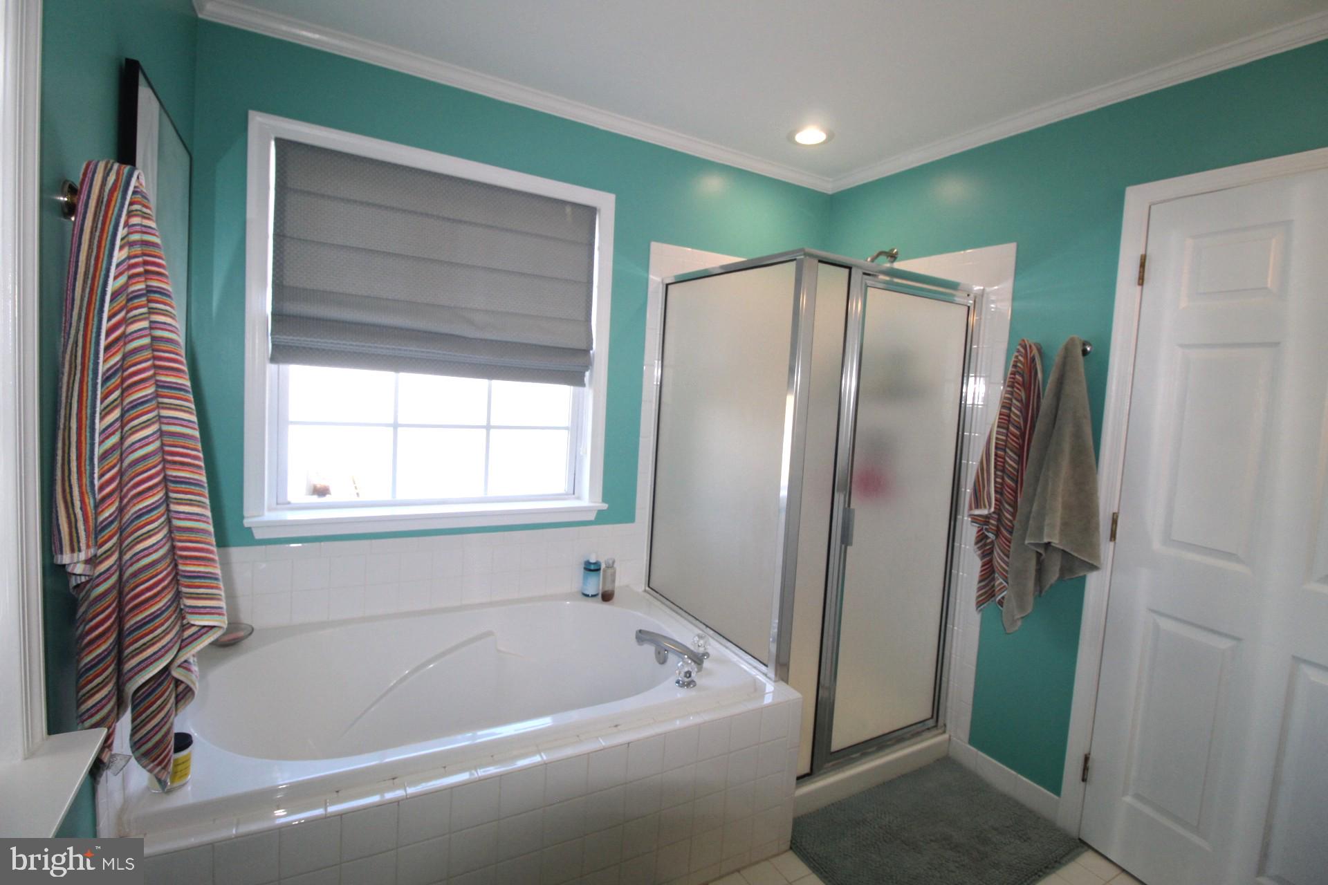 BRADFORD WOODS - Residential