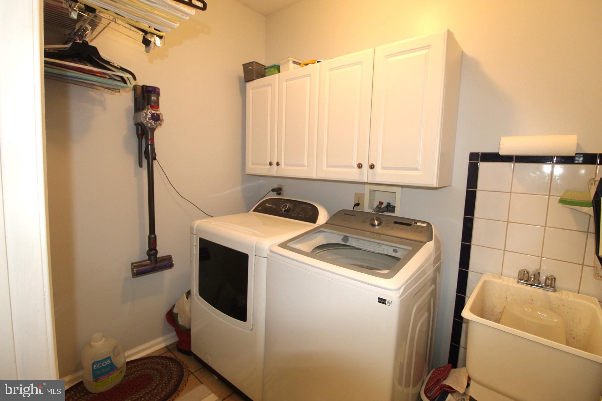 BRADFORD WOODS - Residential