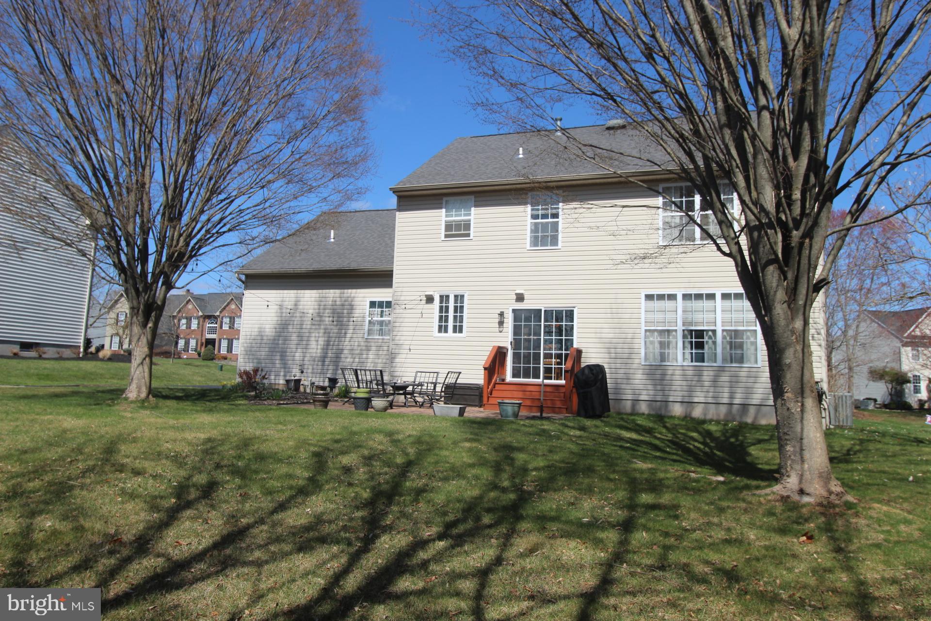 BRADFORD WOODS - Residential