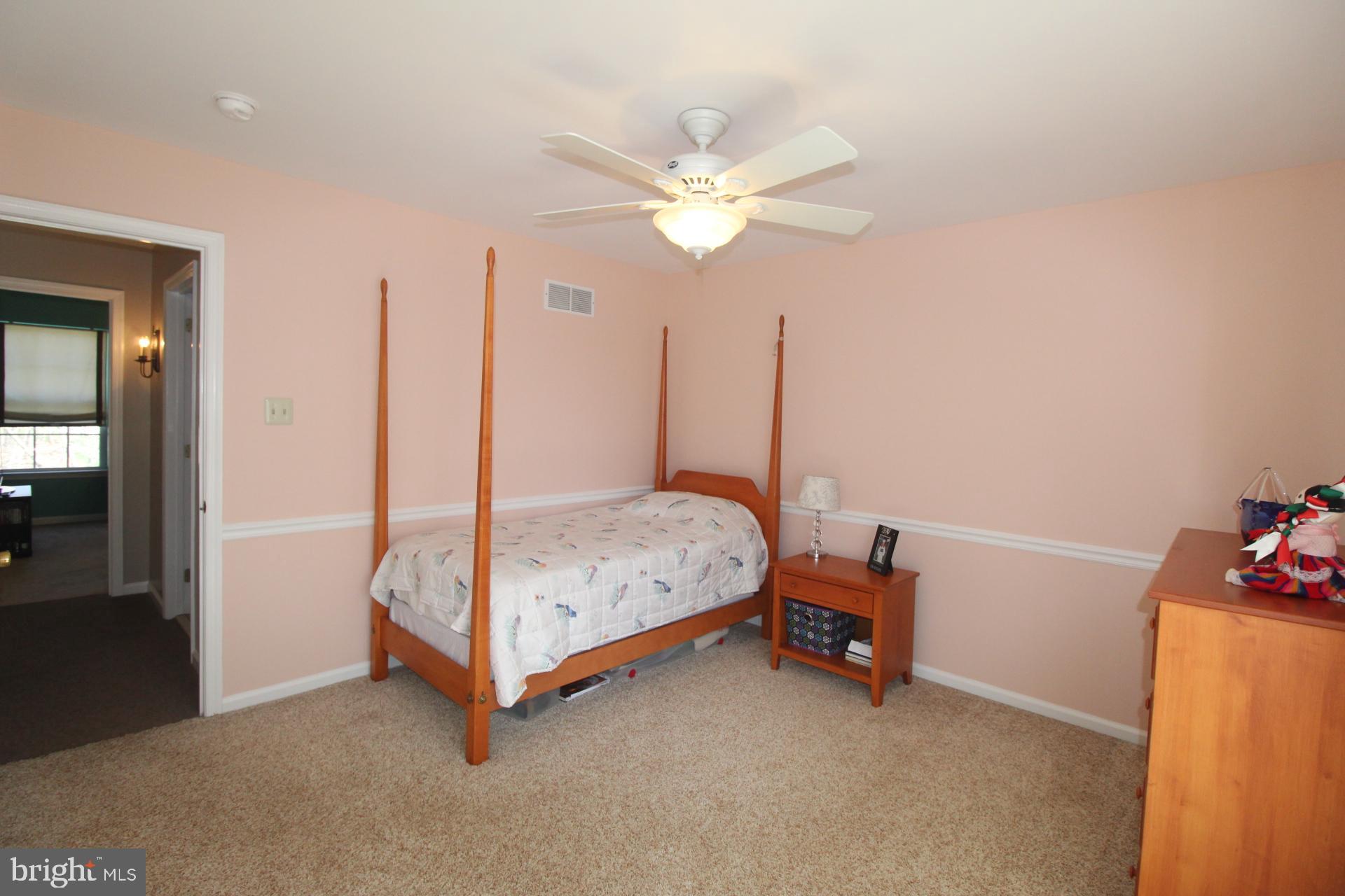 BRADFORD WOODS - Residential