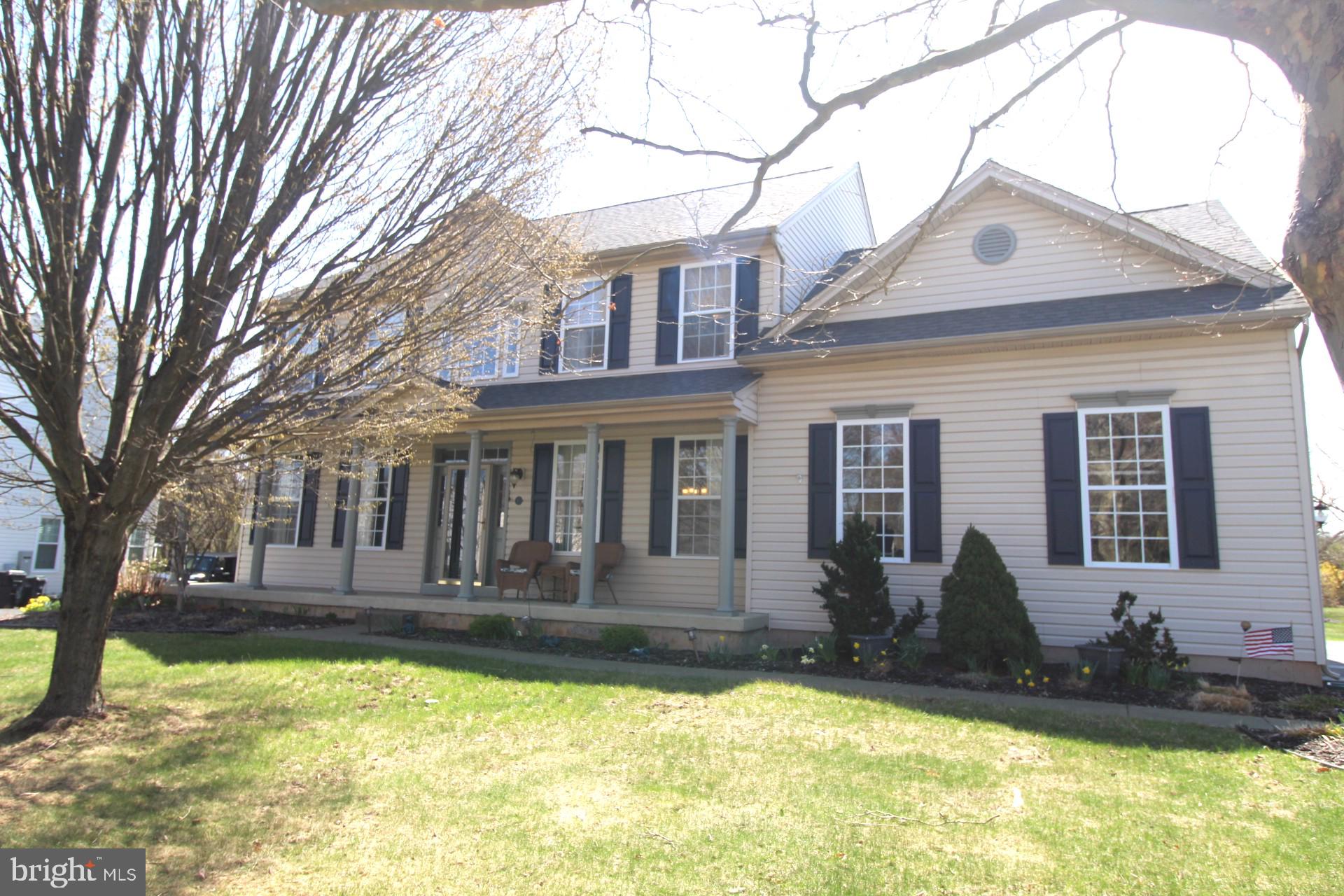 BRADFORD WOODS - Residential