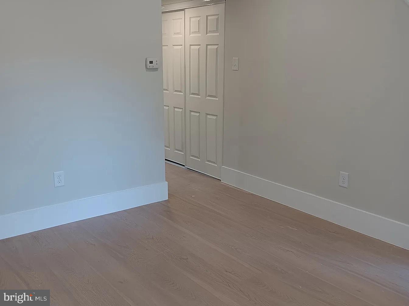 REFLECTION LAKE - Residential Lease