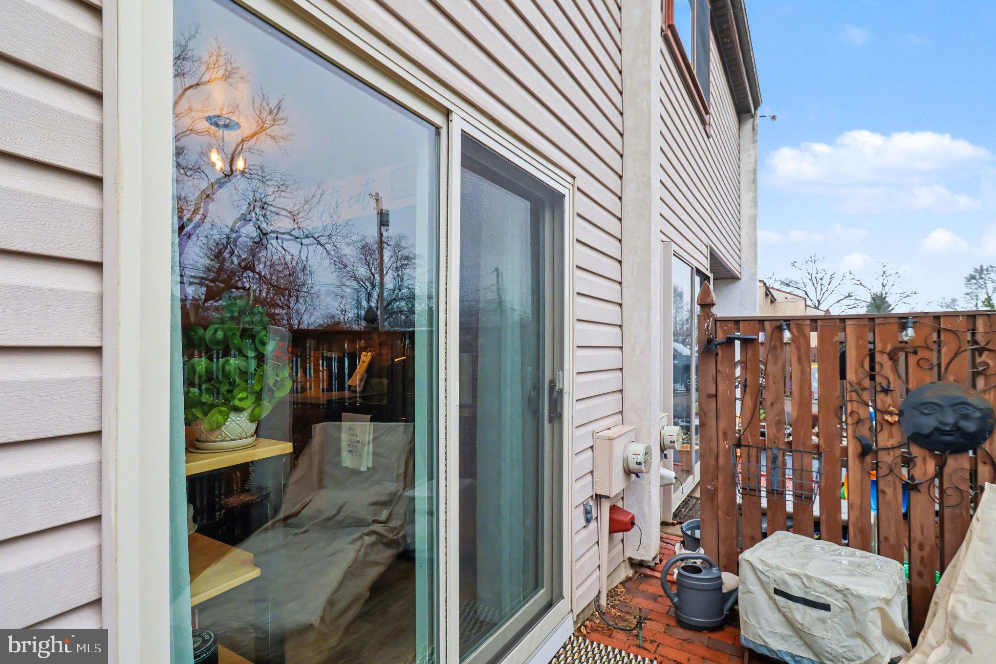 HUNTERS RUN - Residential