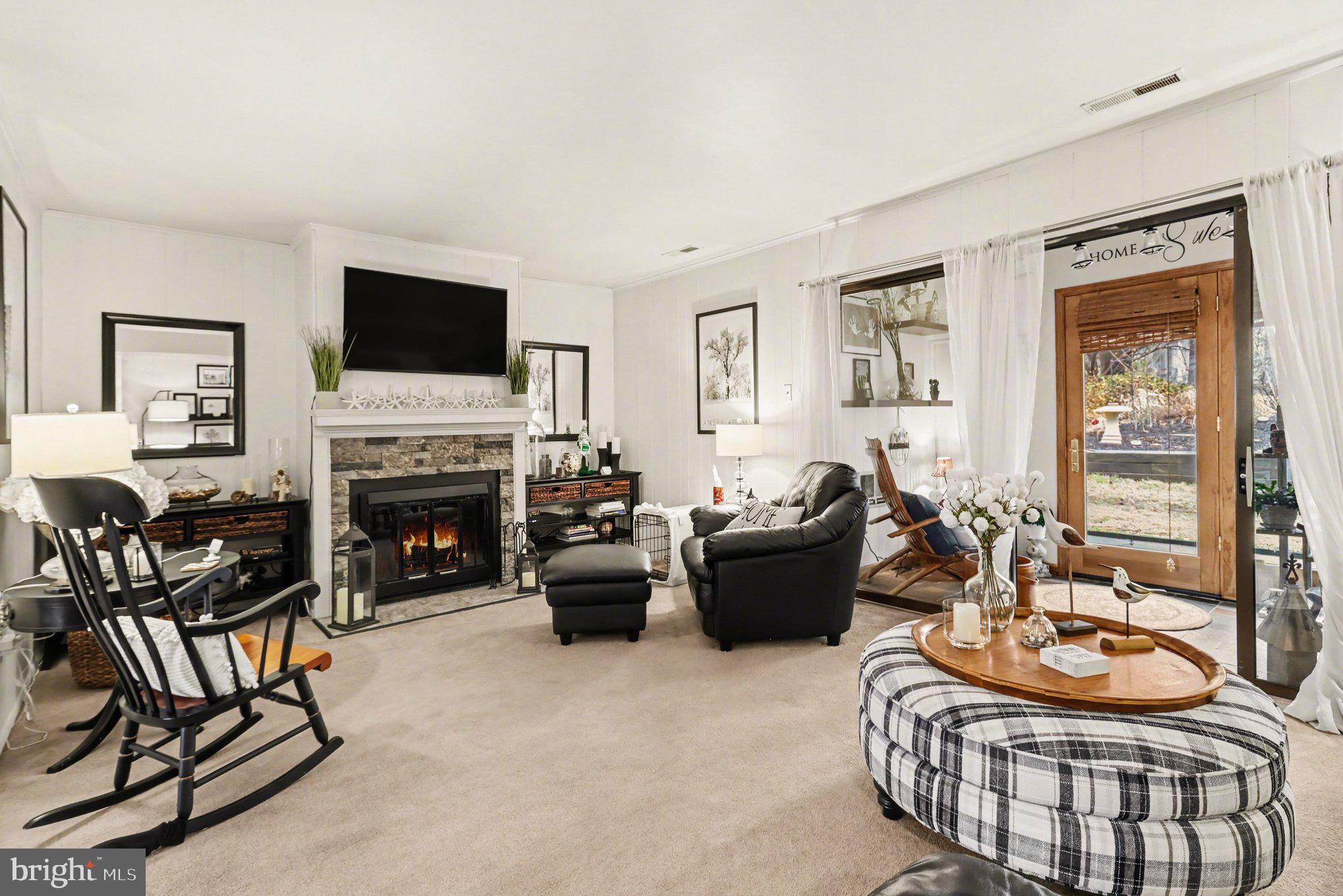 HUNTERS RUN - Residential