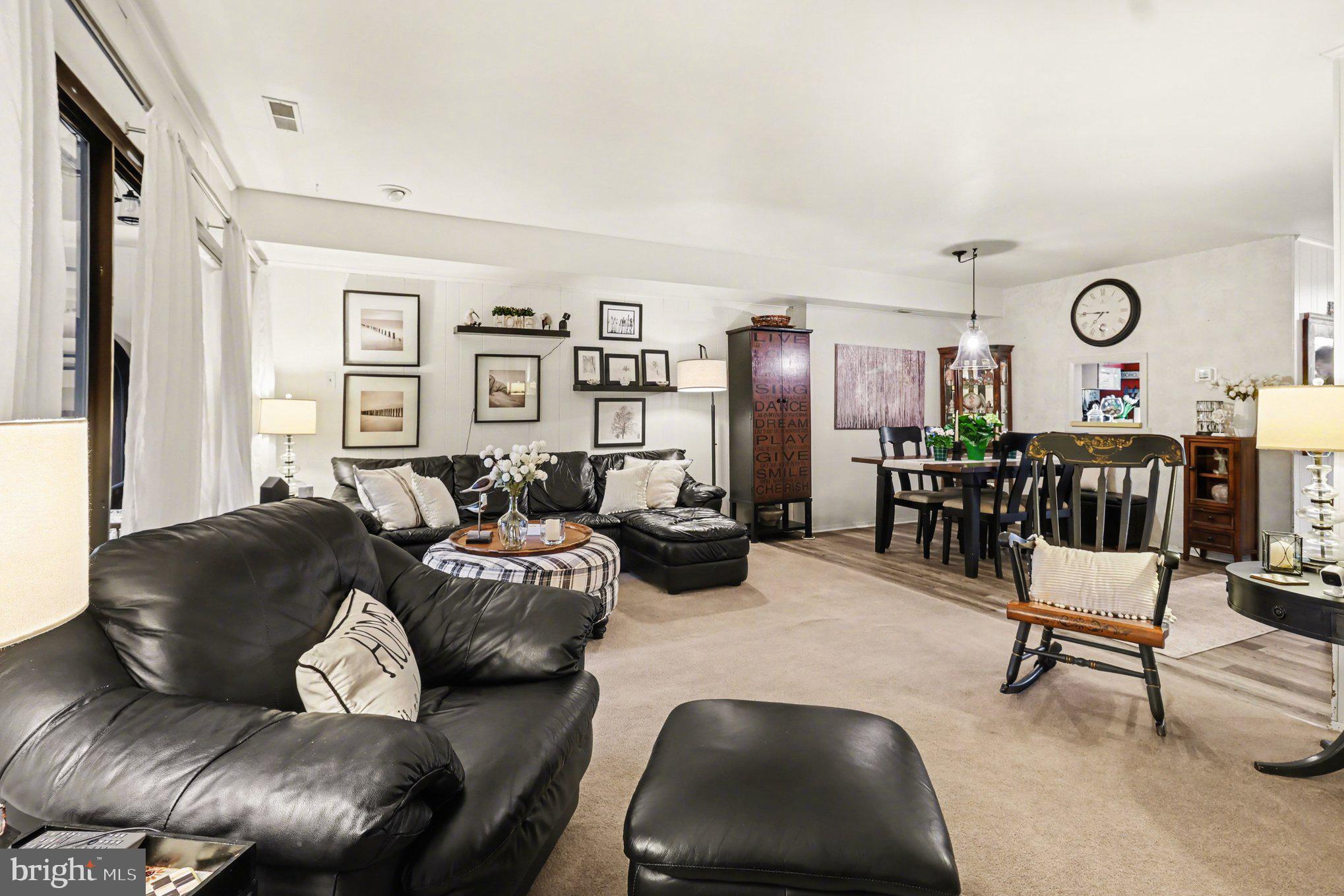 HUNTERS RUN - Residential