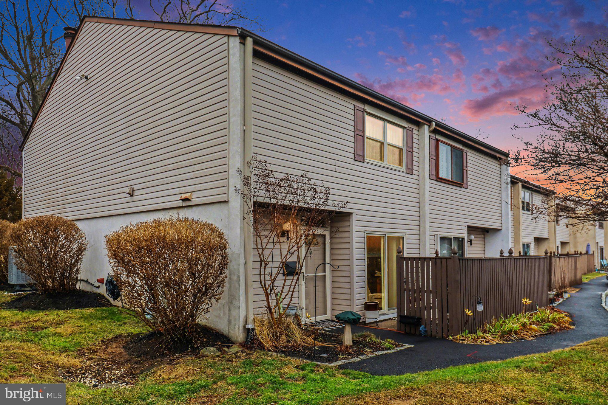 HUNTERS RUN - Residential