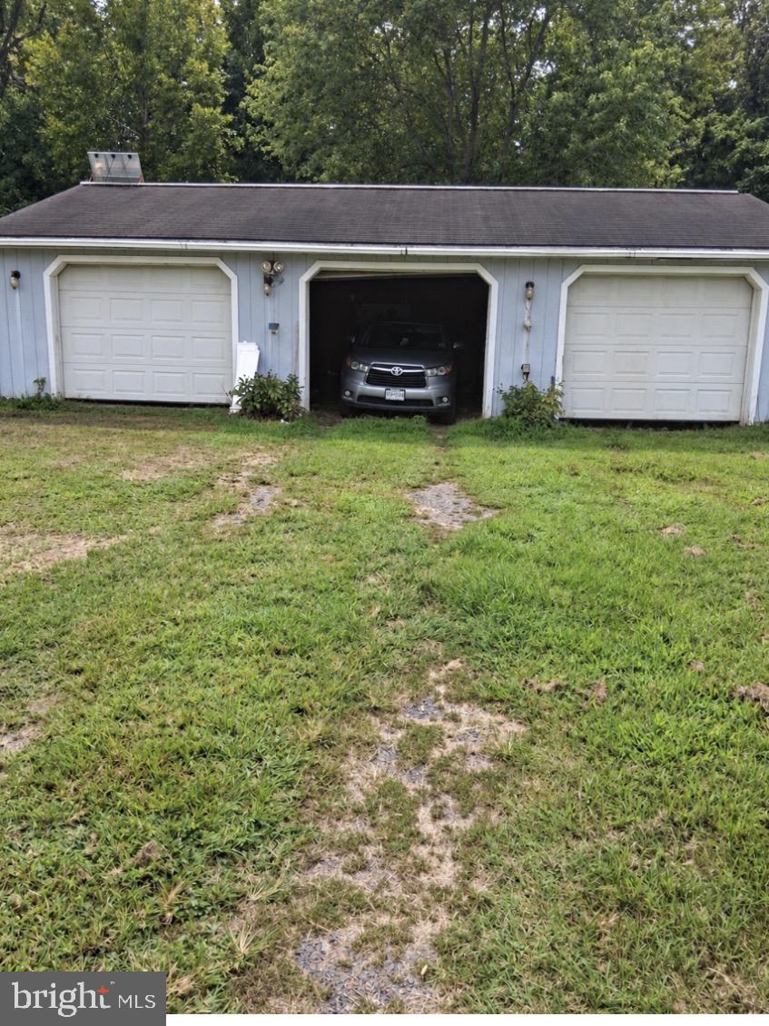 9804 MOHAWK DRIVE
