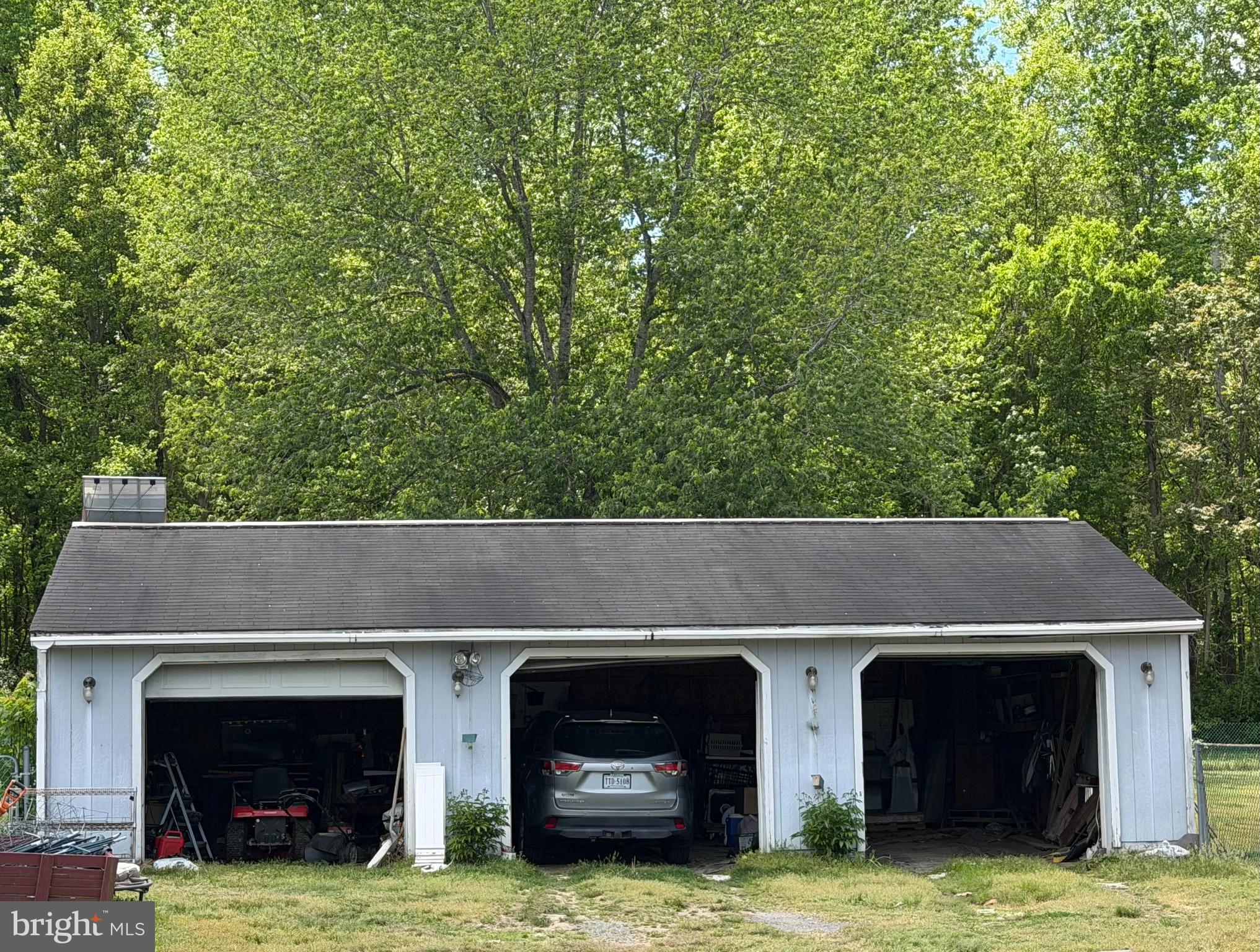 9804 MOHAWK DRIVE