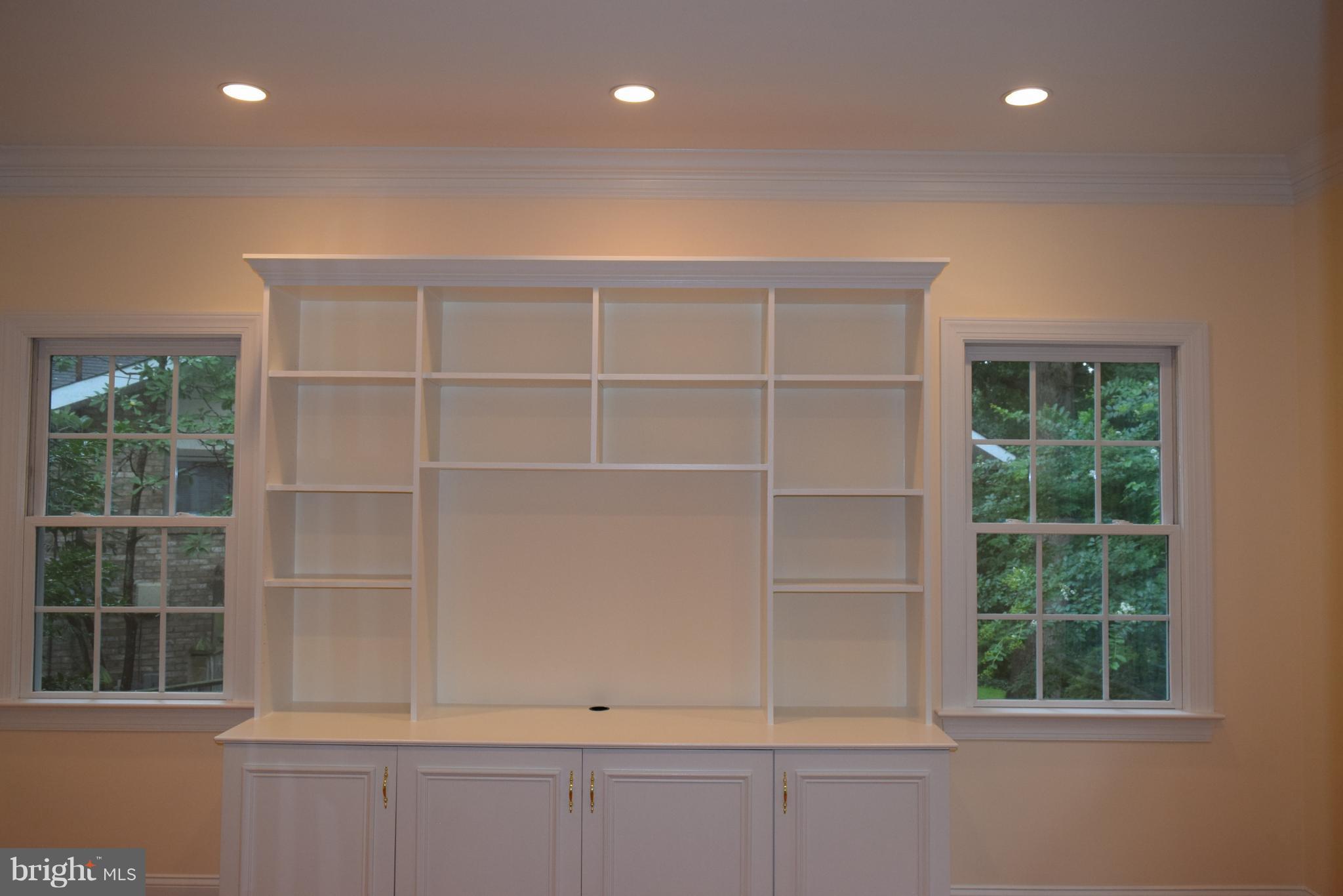 ROLLINGWOOD - Residential