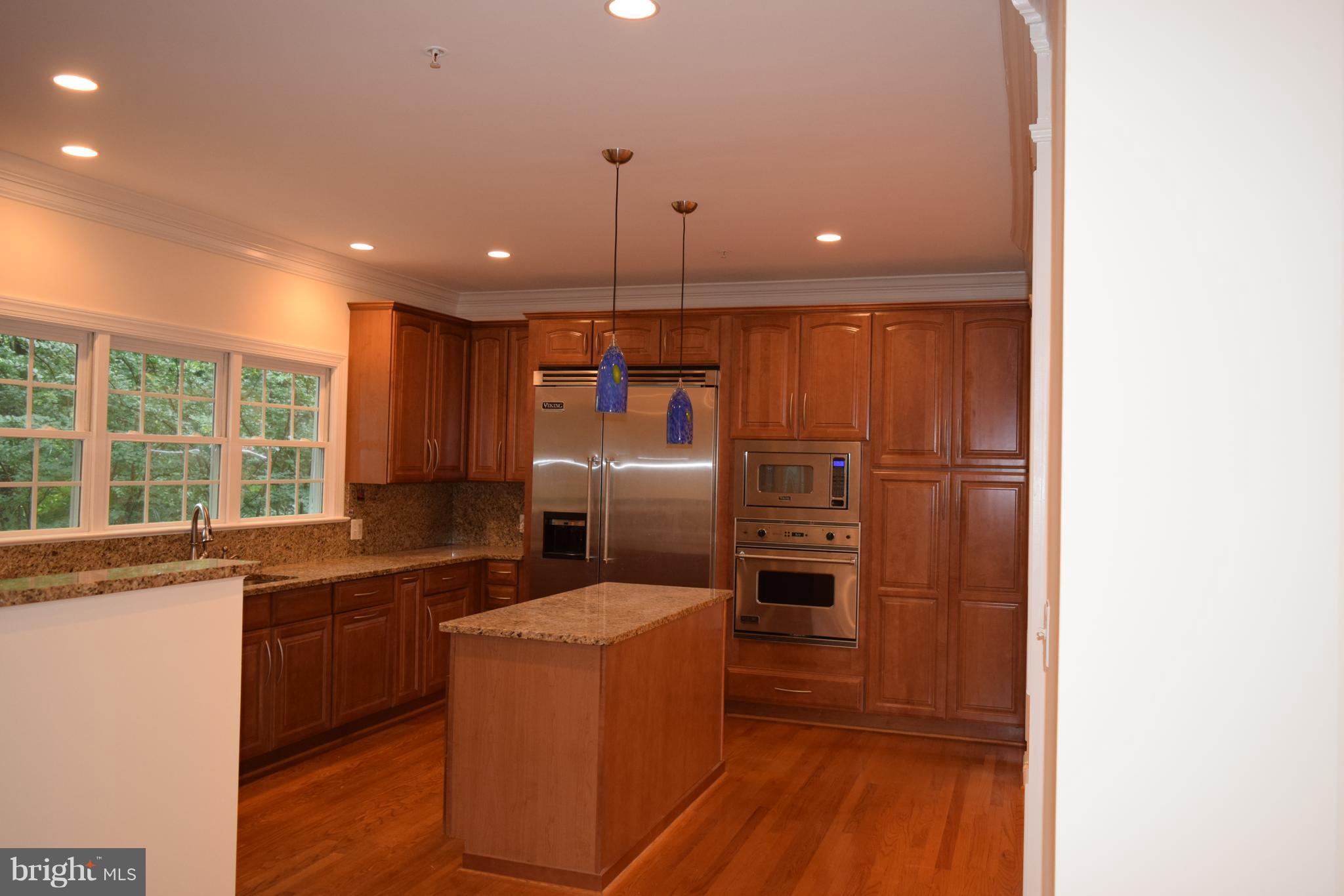 ROLLINGWOOD - Residential