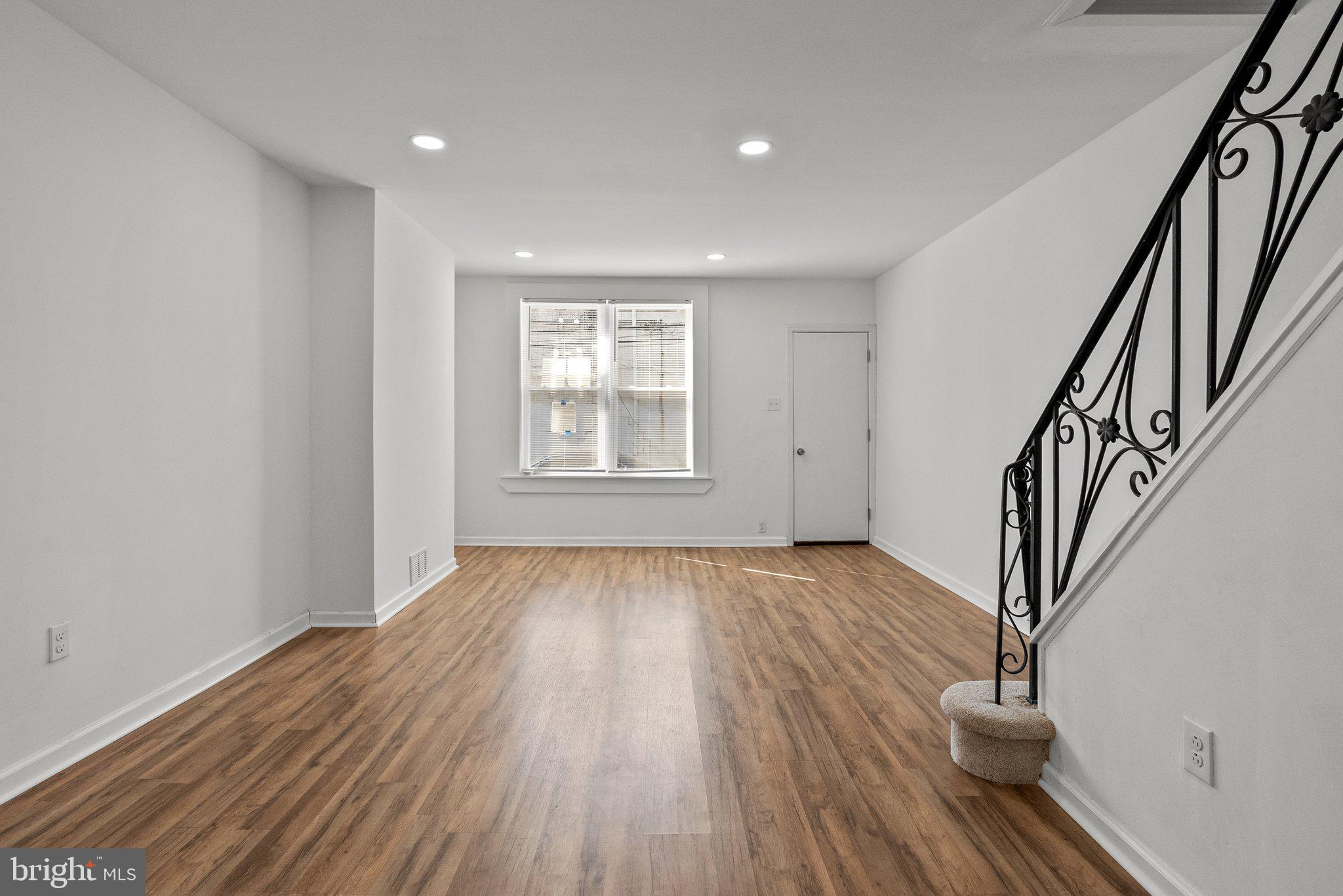 POINT BREEZE - Residential