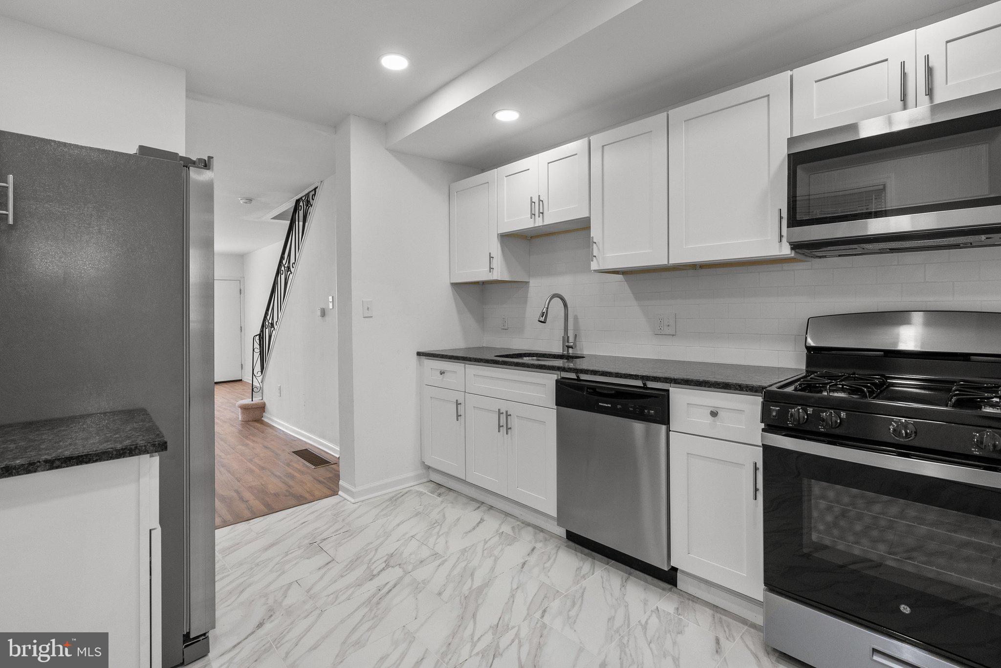 POINT BREEZE - Residential