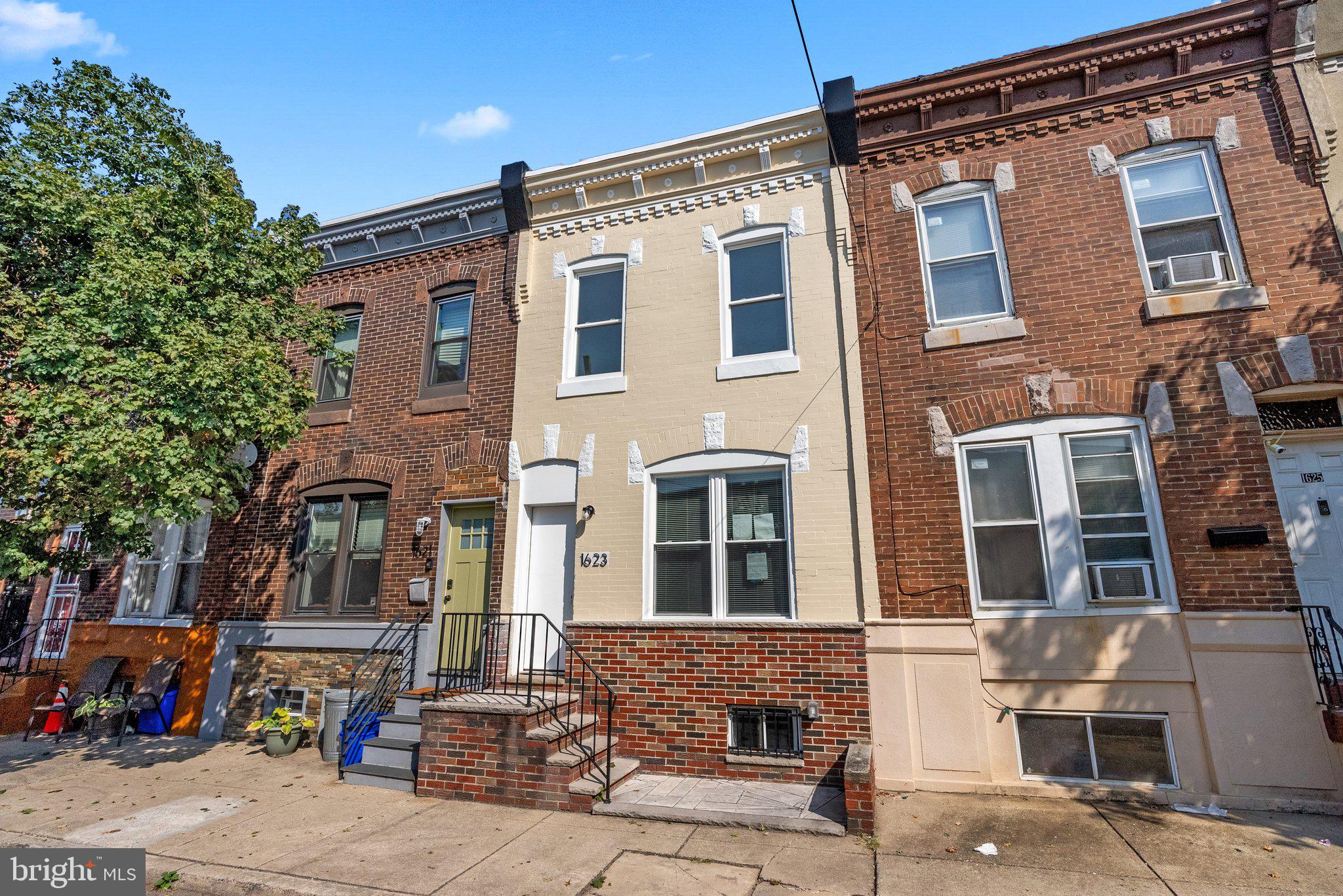 POINT BREEZE - Residential