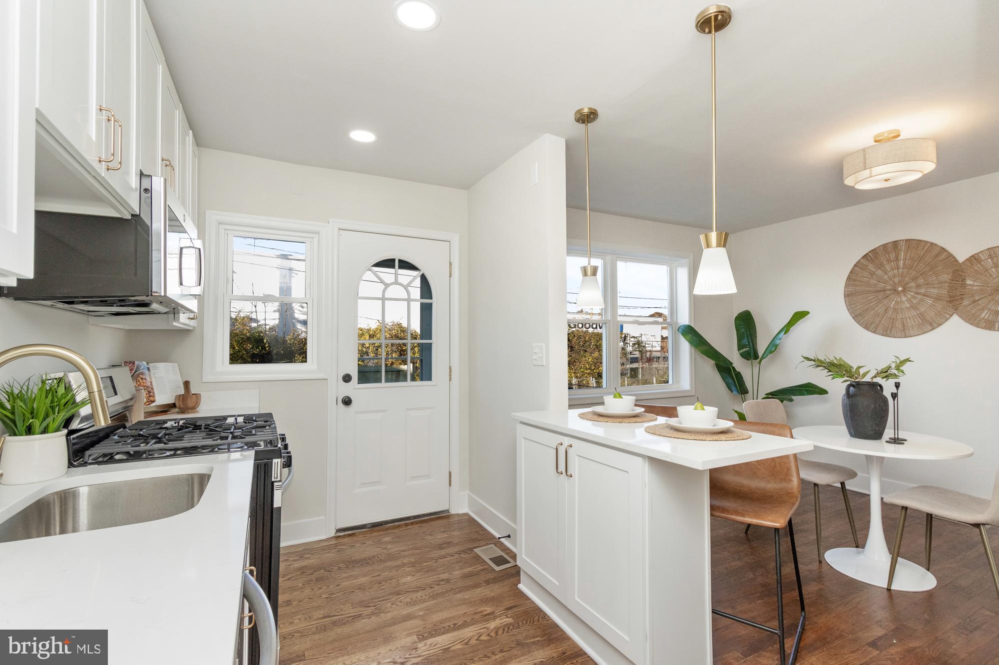 RIDGELEIGH - Residential