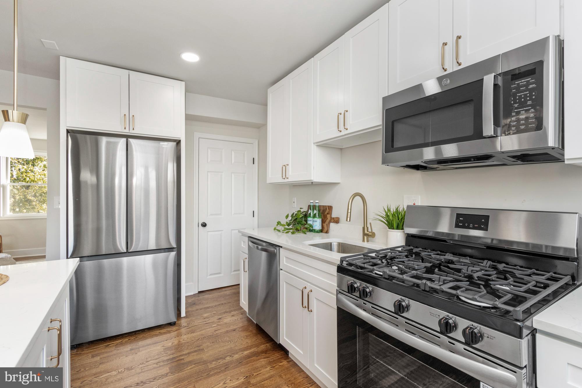 RIDGELEIGH - Residential