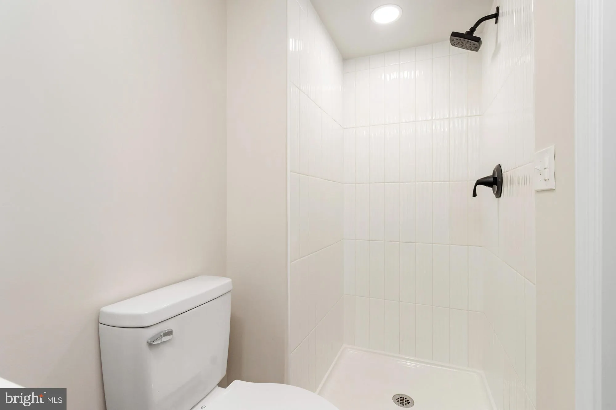 Parkville, Maryland 21234, United States, 3 Bedrooms Bedrooms, ,2 BathroomsBathrooms,Residential,Active,240846