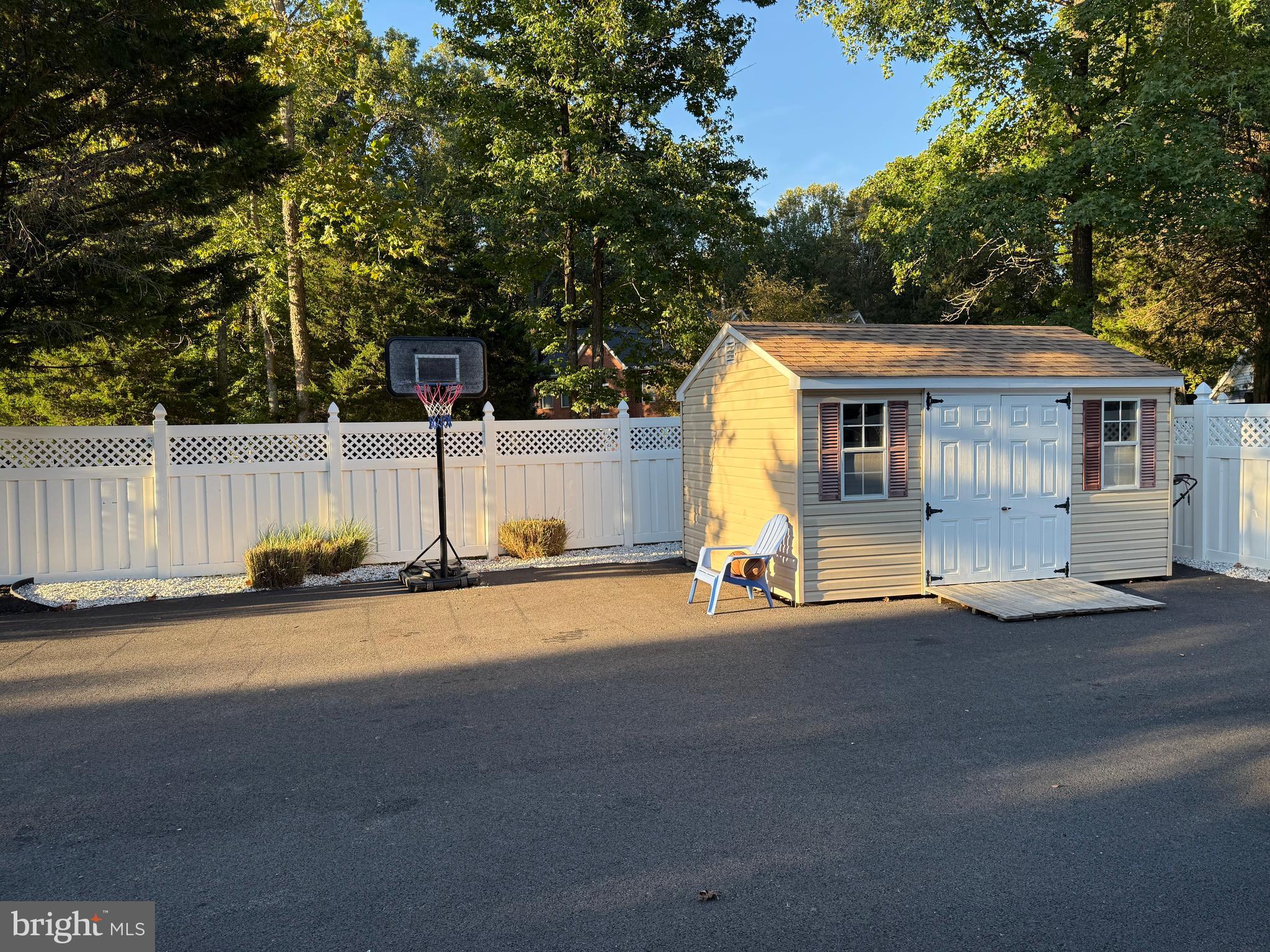 PRESWICKE HILLS SUB - Residential